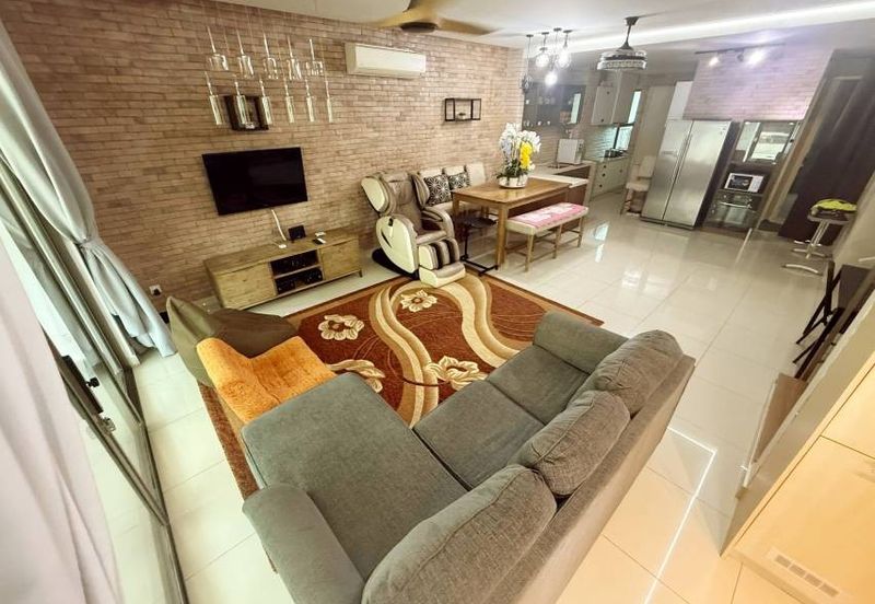 Lake Point Residence