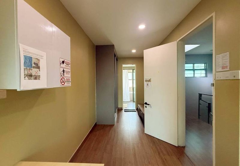 Lake Point Residence