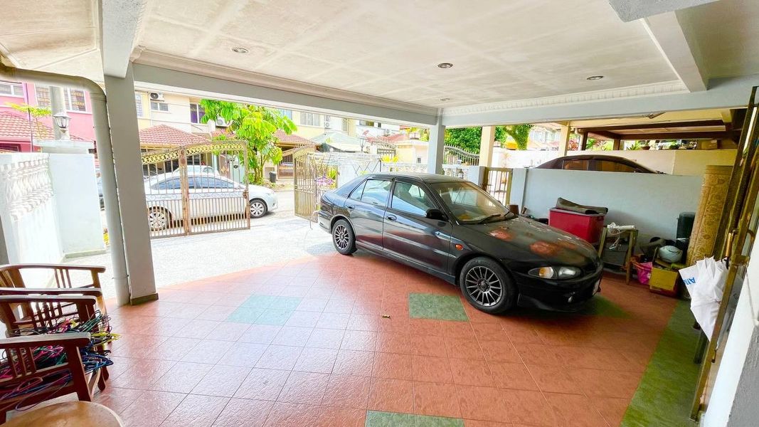 Double Storey Terrace Bandar Putra Permai Seri Kembangan For Sale, Selangor, Seri Kembangan