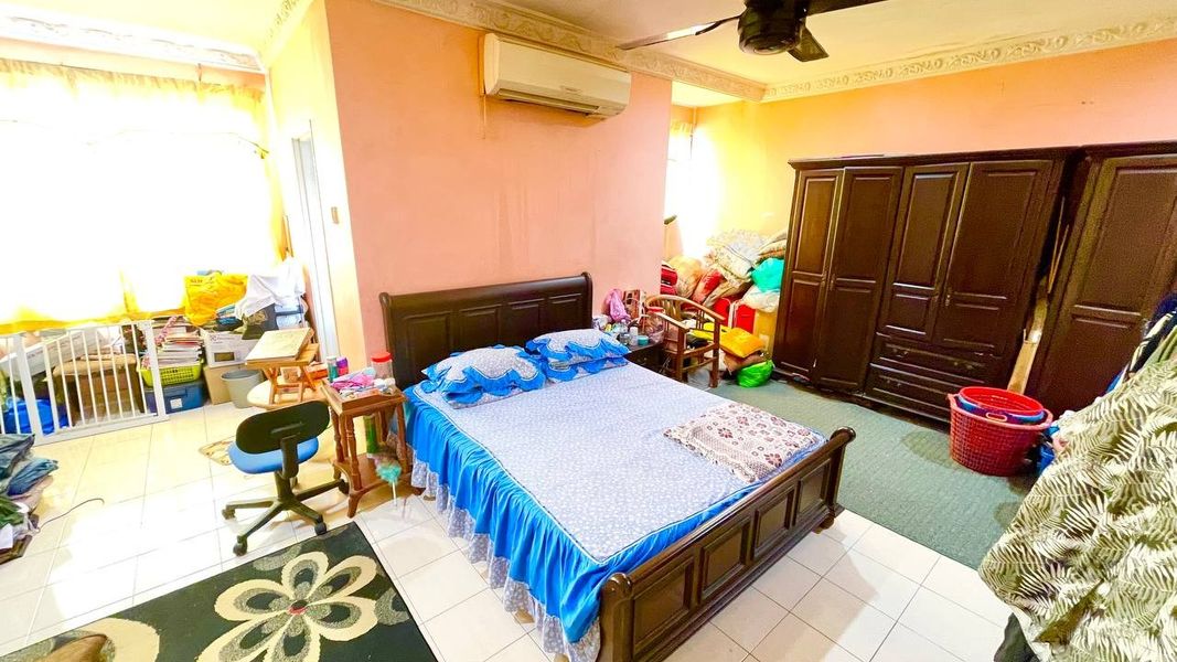 Double Storey Terrace Bandar Putra Permai Seri Kembangan For Sale, Selangor, Seri Kembangan