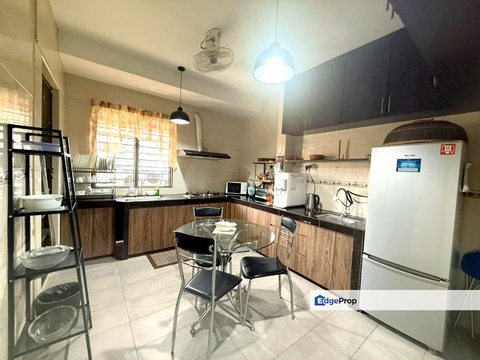 Villa Bestari Sungai Pusu Gombak Bungalow 2 Storey Renovated for sale, Selangor, Gombak