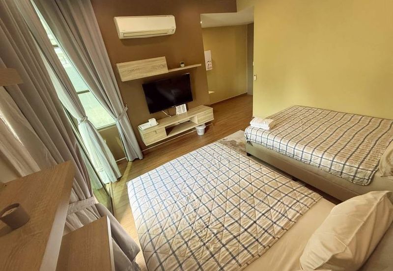 Lake Point Residence