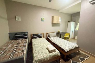 Lake Point Residence