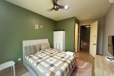 Lake Point Residence