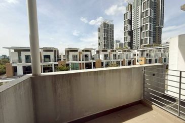 Lake Point Residence