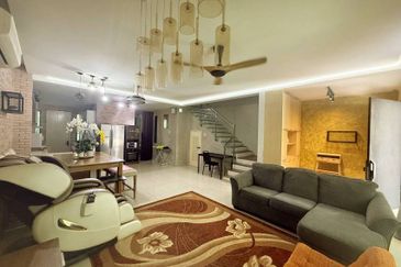 Lake Point Residence