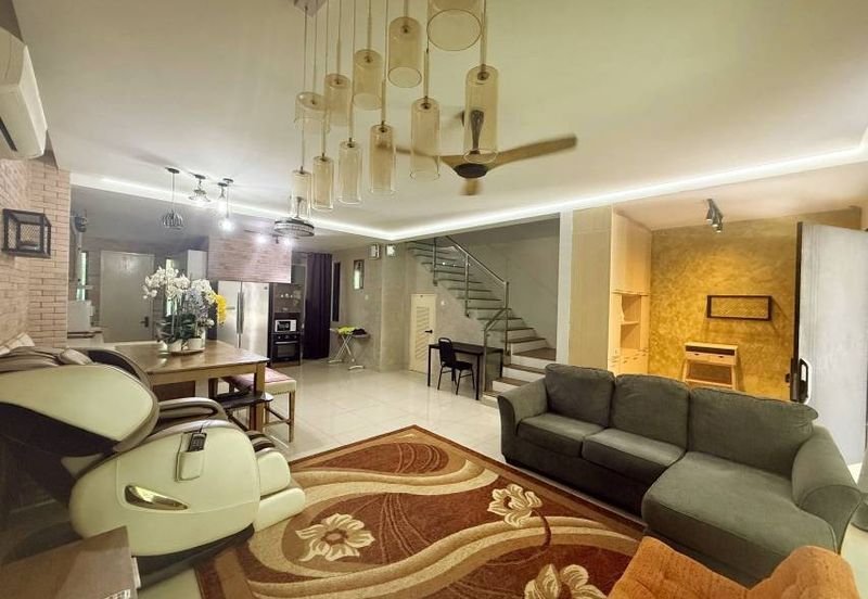 Lake Point Residence