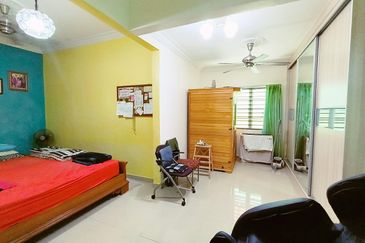 Taman Tasik Semenyih (Lake Residence)