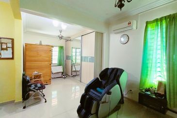 Taman Tasik Semenyih (Lake Residence)