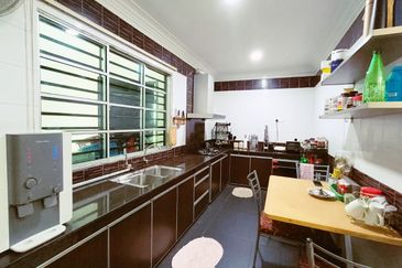 Taman Tasik Semenyih (Lake Residence)