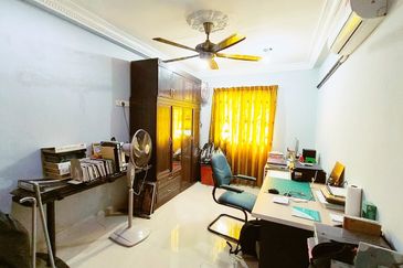 Taman Tasik Semenyih (Lake Residence)