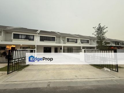 Double Storey Superlink Sejati Lakeside Cyberjaya for sale, Selangor, Cyberjaya