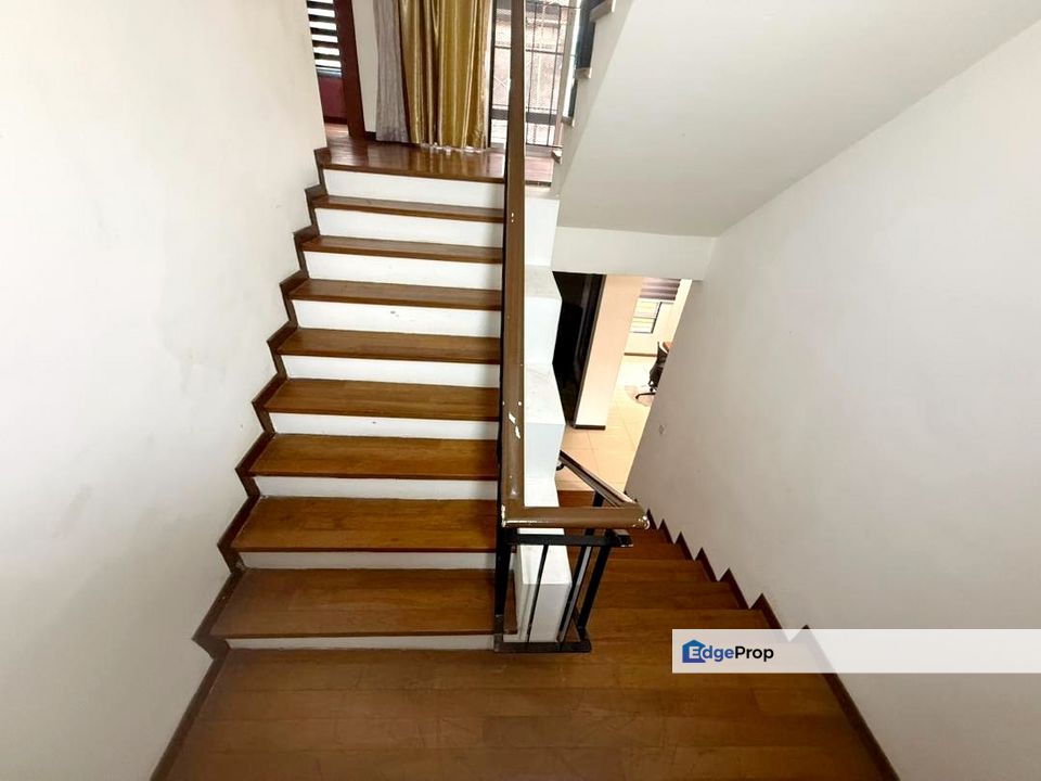 D'Alpinia Puchong South 2.5 Semi D Bungalow Renovated for sale, Selangor, Puchong South