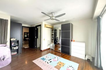 Bangi Lakehill Villas