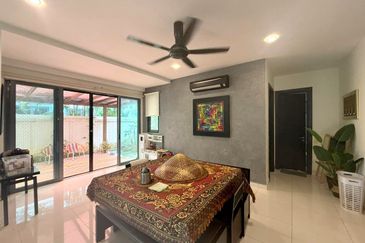 Bangi Lakehill Villas