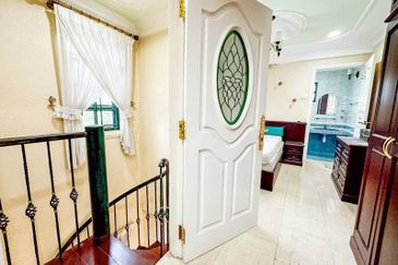 Taman Lembah Keramat AU5