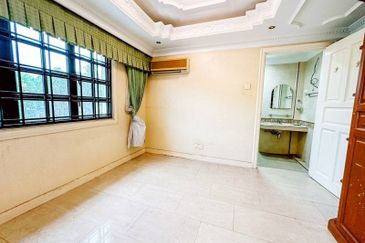 Taman Lembah Keramat AU5