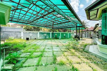 Taman Lembah Keramat AU5