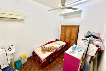 Bandar Tun Hussein Onn