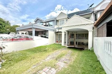 Bandar Tun Hussein Onn