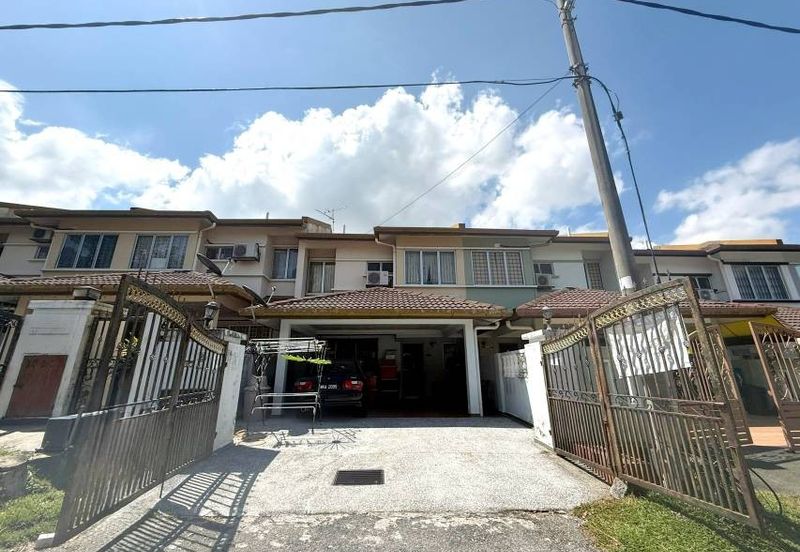 Pusat Bandar Putra Permai