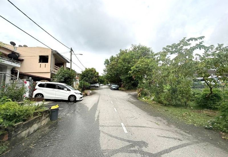 Taman Saujana Puchong