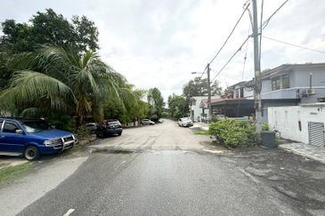 Taman Saujana Puchong