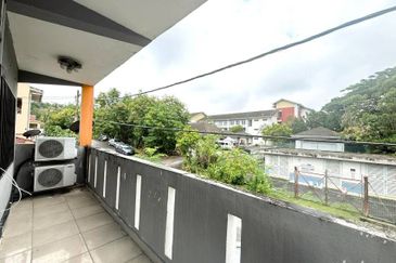 Taman Saujana Puchong