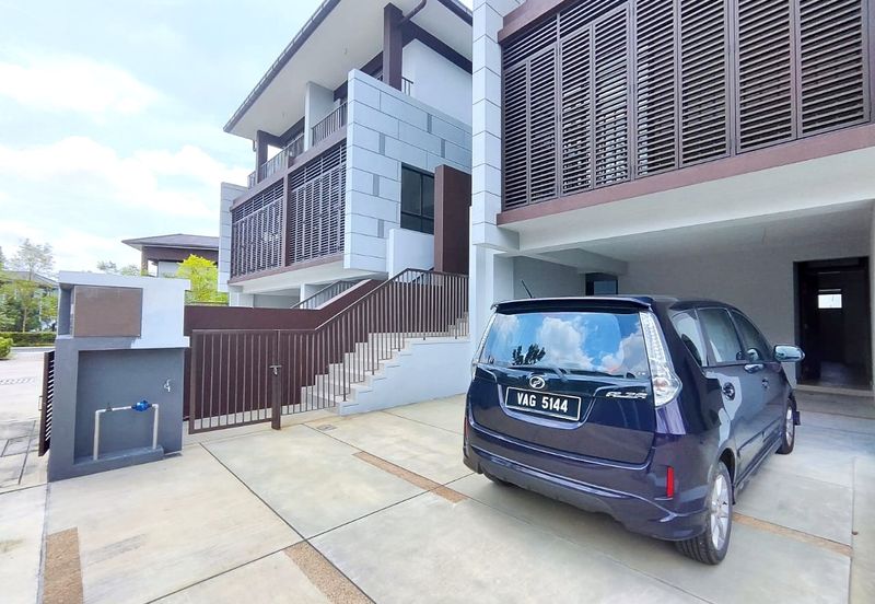 Three Storey Mulia Residence Cyberjaya FOR SALE