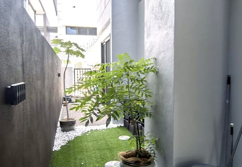 Three Storey Mulia Residence Cyberjaya FOR SALE