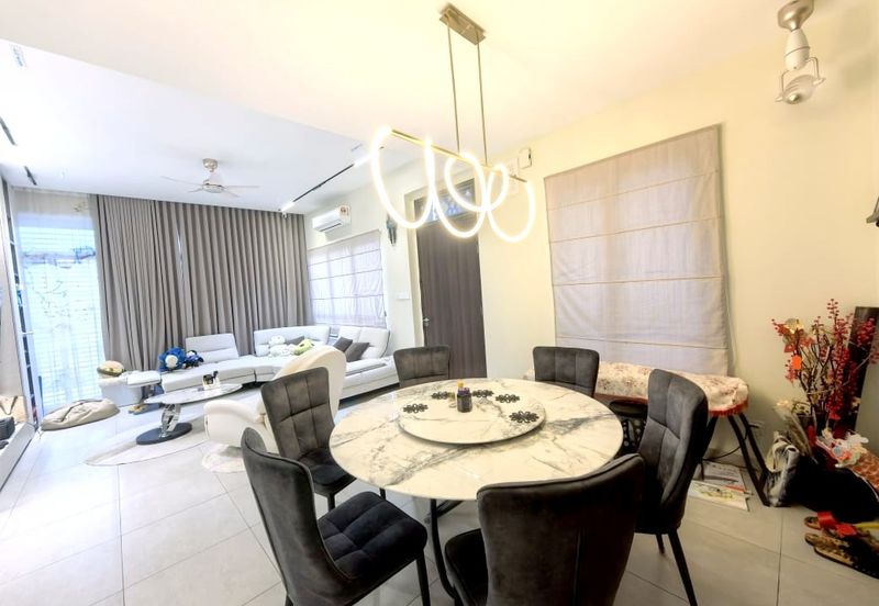 Three Storey Mulia Residence Cyberjaya FOR SALE