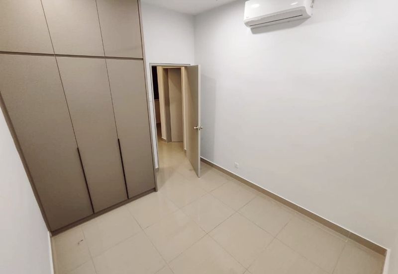 LBS Skylake Residence