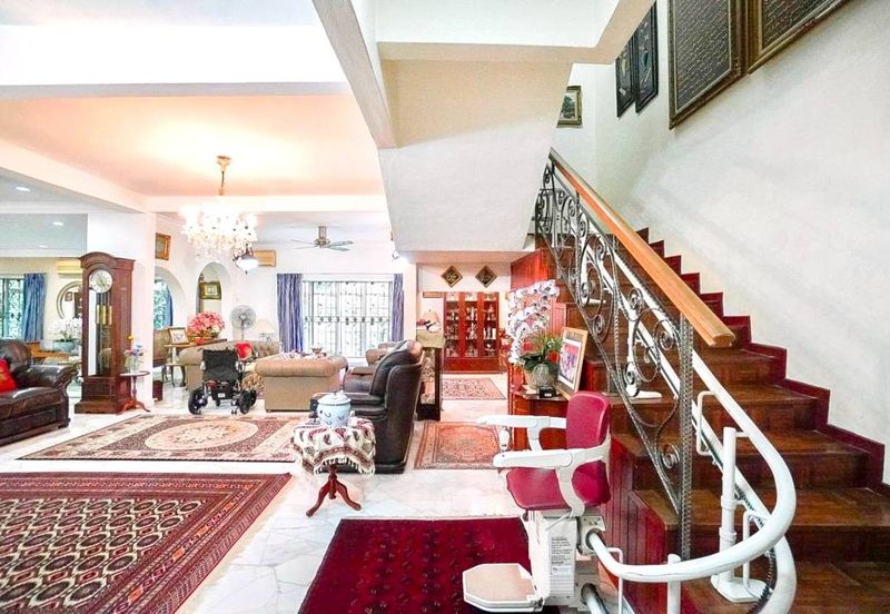 Jalan Taman Melawati