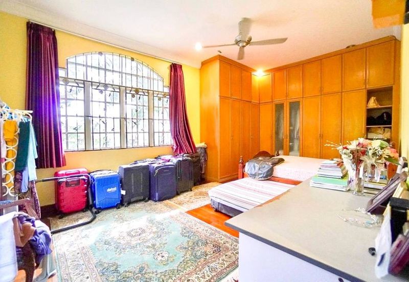 Jalan Taman Melawati