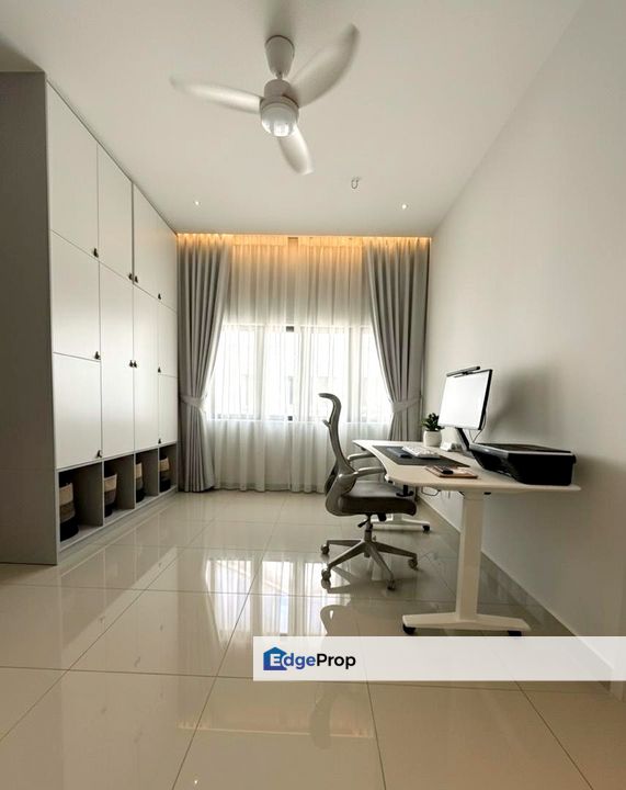 End Lot Double StoreyTerrace Sejati Lakeside Cyberjaya for sale, Selangor, Cyberjaya