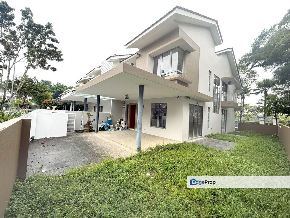 Corner Lot Superlink with Breathtaking Lake View, Selangor, Cyberjaya