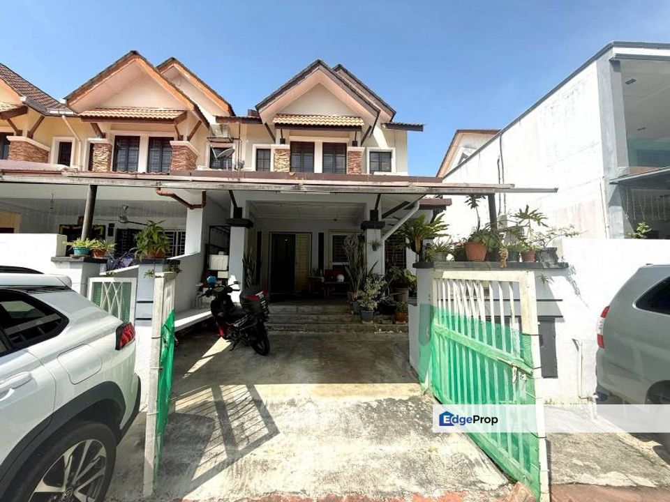 TERMURAH End lot Double Storey House at Bandar Nusaputra for sale, Selangor, Puchong South