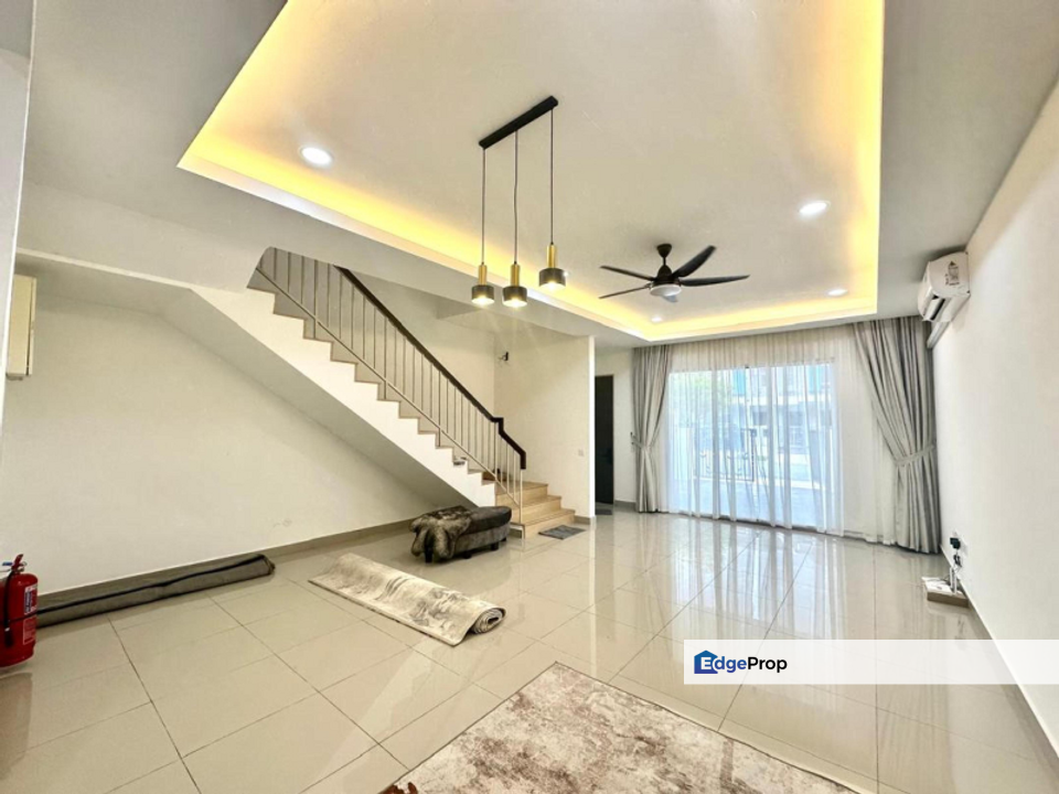 2 Storey Intermediate Terrace Serenia City for sale, Selangor, Sepang