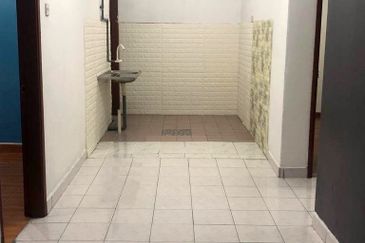 Taman Cahaya, Ampang