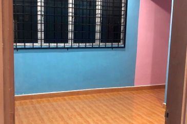 Taman Cahaya, Ampang