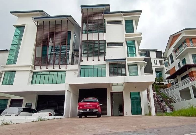 Kingsley Hills @ Putra Heights