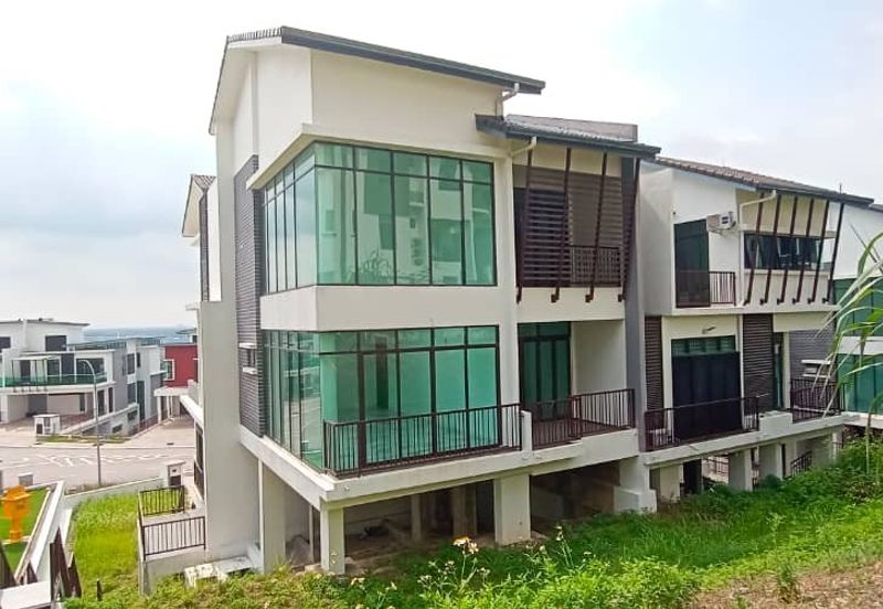 Kingsley Hills @ Putra Heights