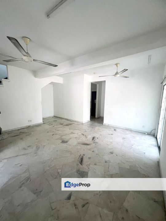 DOUBLE STOREY TERRACE PUTRA HEIGHTS FOR RENT, Selangor, Subang Jaya