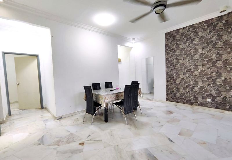 Kekwa Apartment @ Putra Perdana