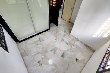 Kekwa Apartment @ Putra Perdana