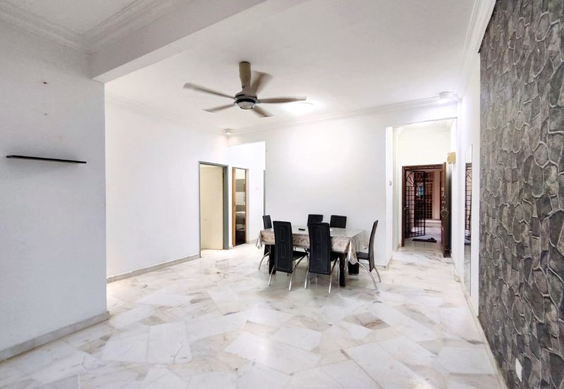 Kekwa Apartment @ Putra Perdana