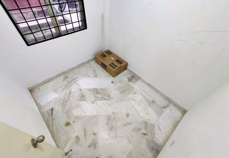 Kekwa Apartment @ Putra Perdana