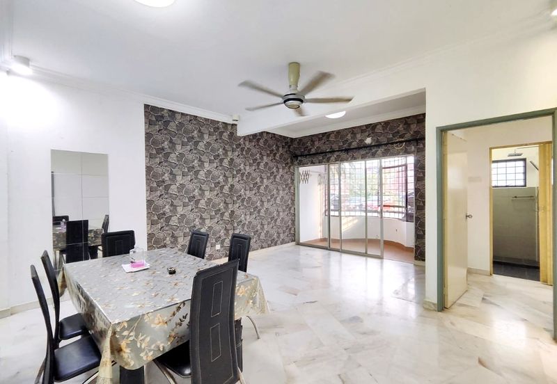 Kekwa Apartment @ Putra Perdana