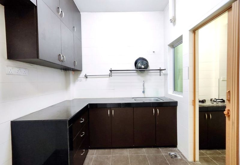 Kekwa Apartment @ Putra Perdana