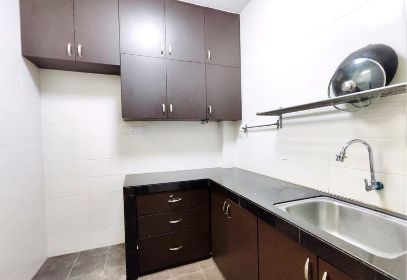 Kekwa Apartment @ Putra Perdana